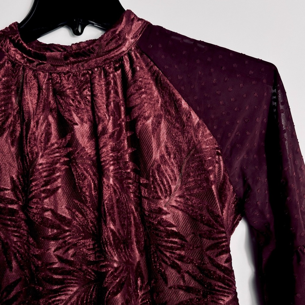 Loveriche Womens Sm Burgundy Burnout Velvet Blouse Sheer‎ Swiss Dot Sleeve EUC
